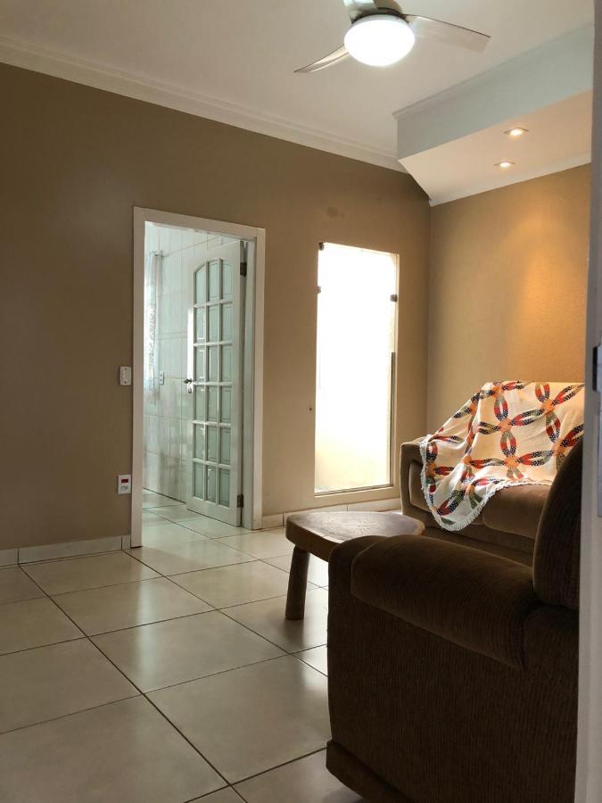 Casa Temporada Olimpia 8 Pessoas Com Piscina Villa ภายนอก รูปภาพ