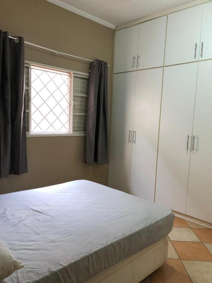 Casa Temporada Olimpia 8 Pessoas Com Piscina Villa ภายนอก รูปภาพ